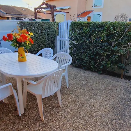 Agence Jf Immo - V0276 - Maison Dans Avec Piscine Pour 6 Personnes 別荘 *